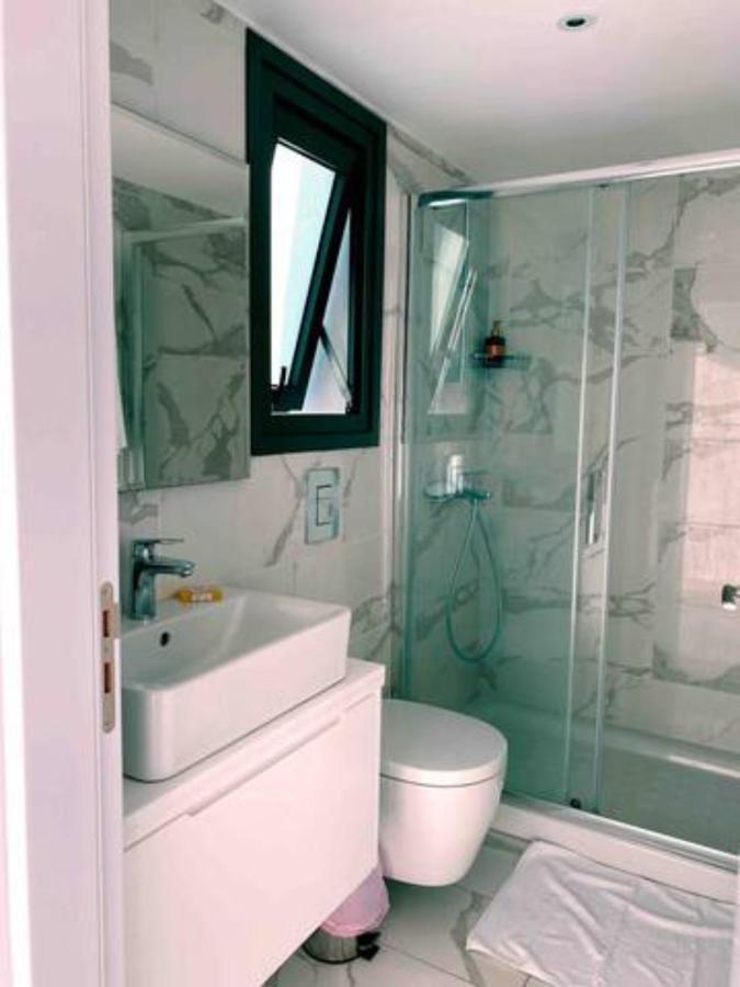 Victoria Suites Пафос Екстериор снимка