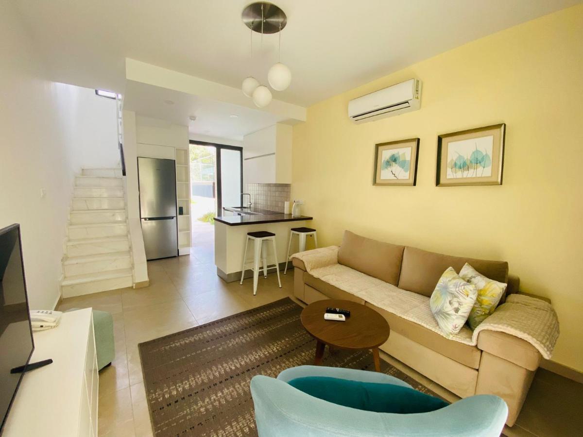 Victoria Suites Пафос Екстериор снимка
