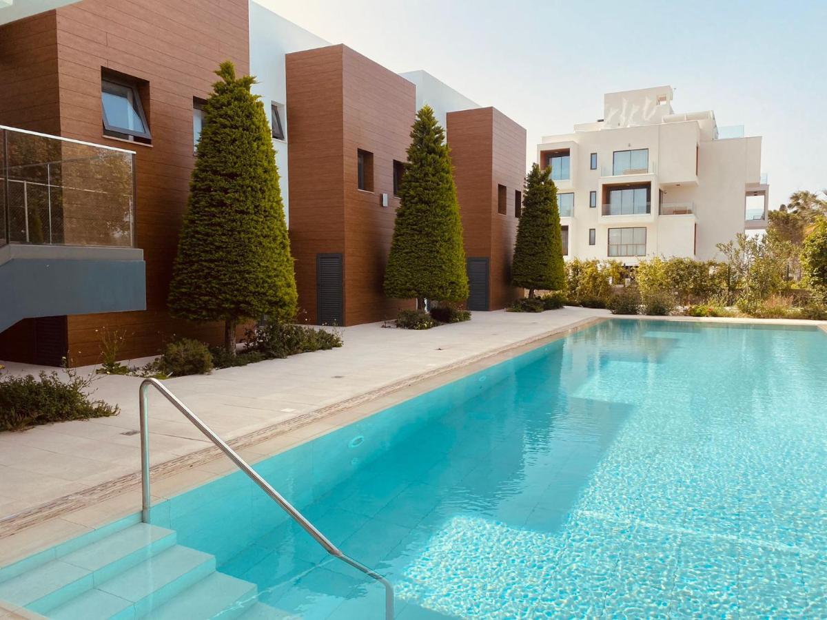 Victoria Suites Пафос Екстериор снимка