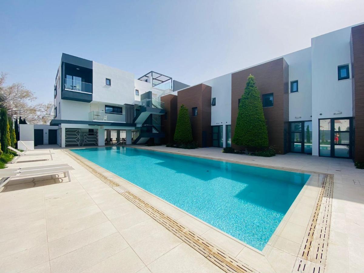 Victoria Suites Пафос Екстериор снимка
